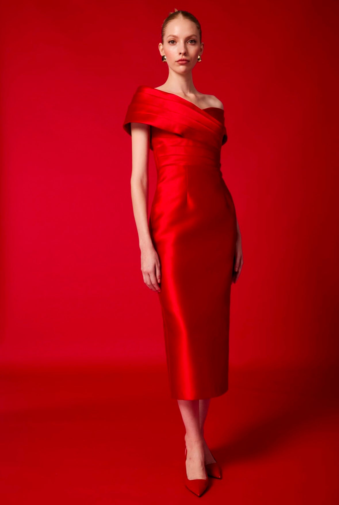 Vestido mido cuello barco