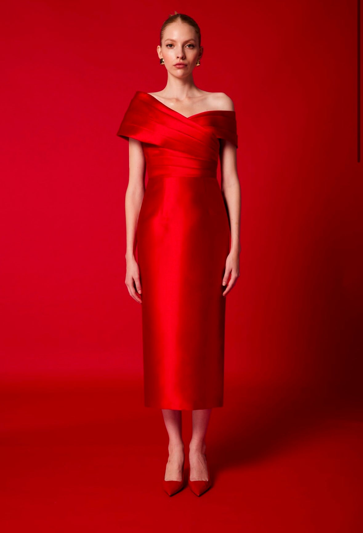 Vestido mido cuello barco