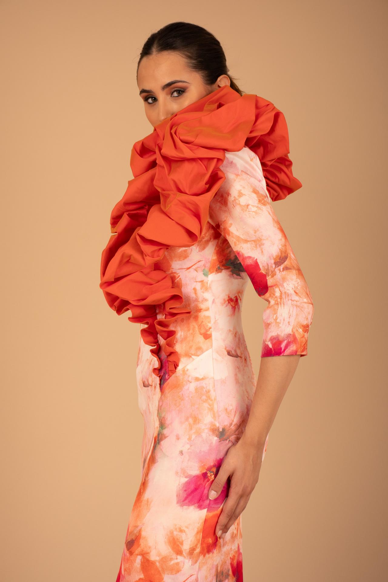 Vestido Midi Floral con Volumen en Hombro